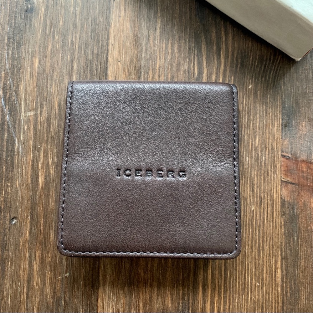 Iceberg Brown Coin Purse